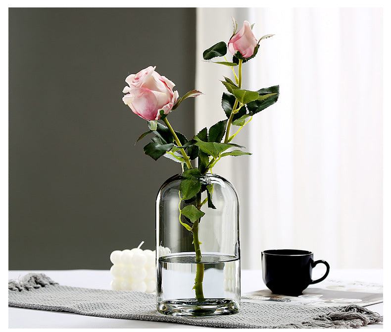 Vase en verre transparent